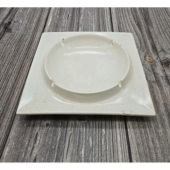 Vintage MCM Hyalyn Pottery Ashtray No. 45 Made In USA 8.2 MCM Cream Spotted - Picture 7 of 10